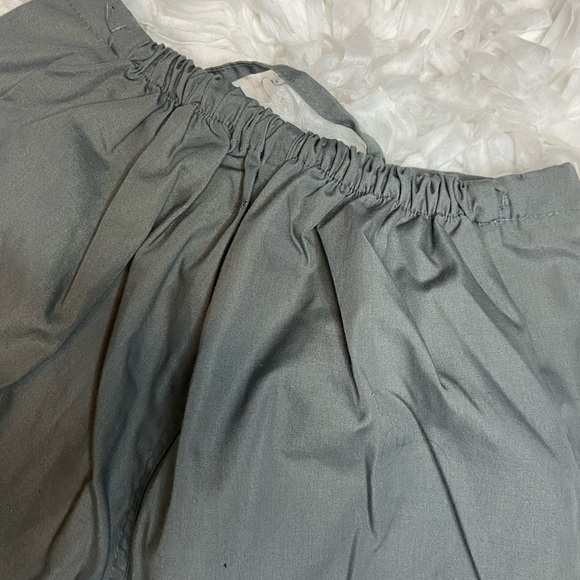 Medical Scrub Uniform Set  | Grey | Size: X-Small - Picture 11 of 13